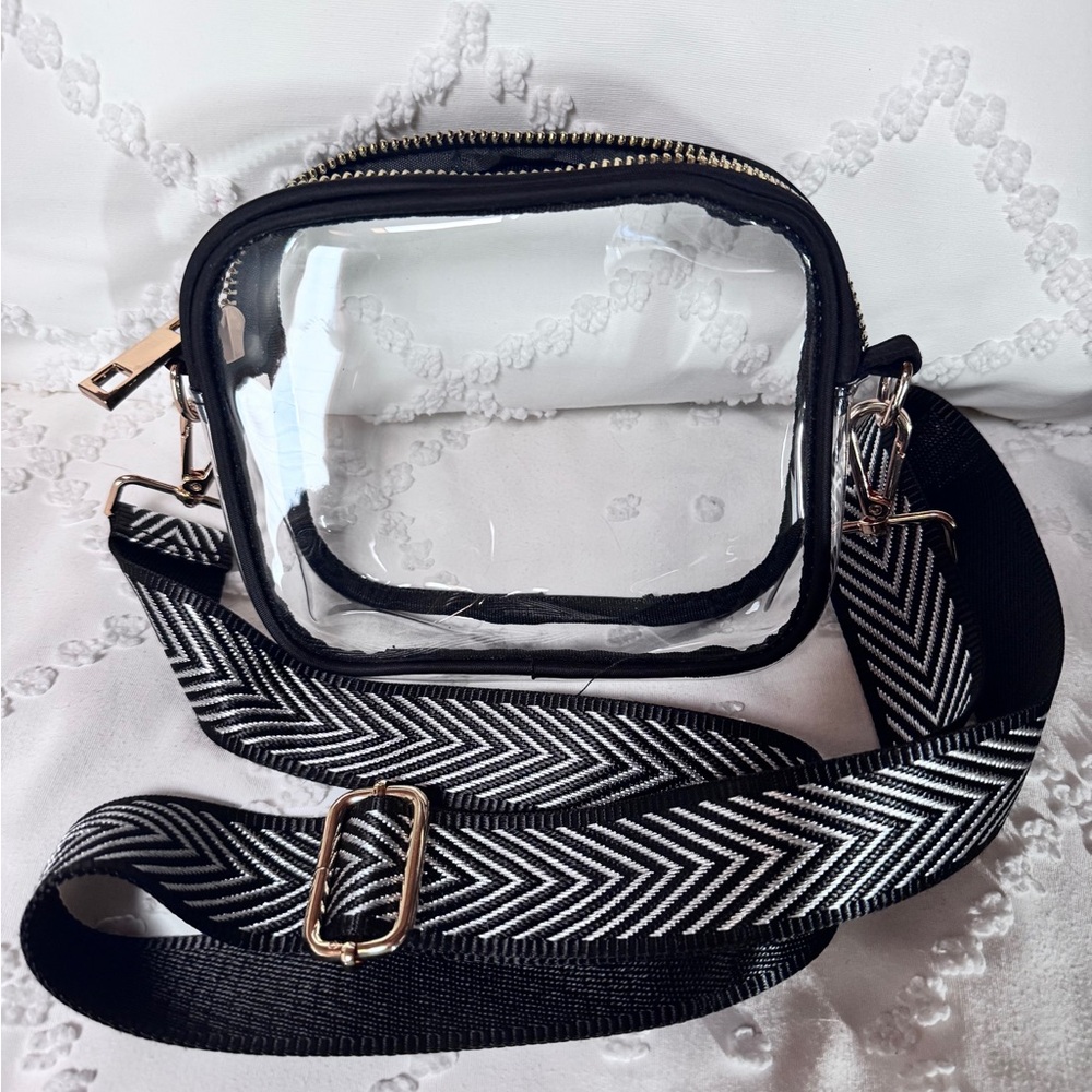 Chic Clear Crossbody Bag
